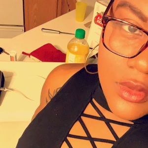 Meet your Posher, Samara